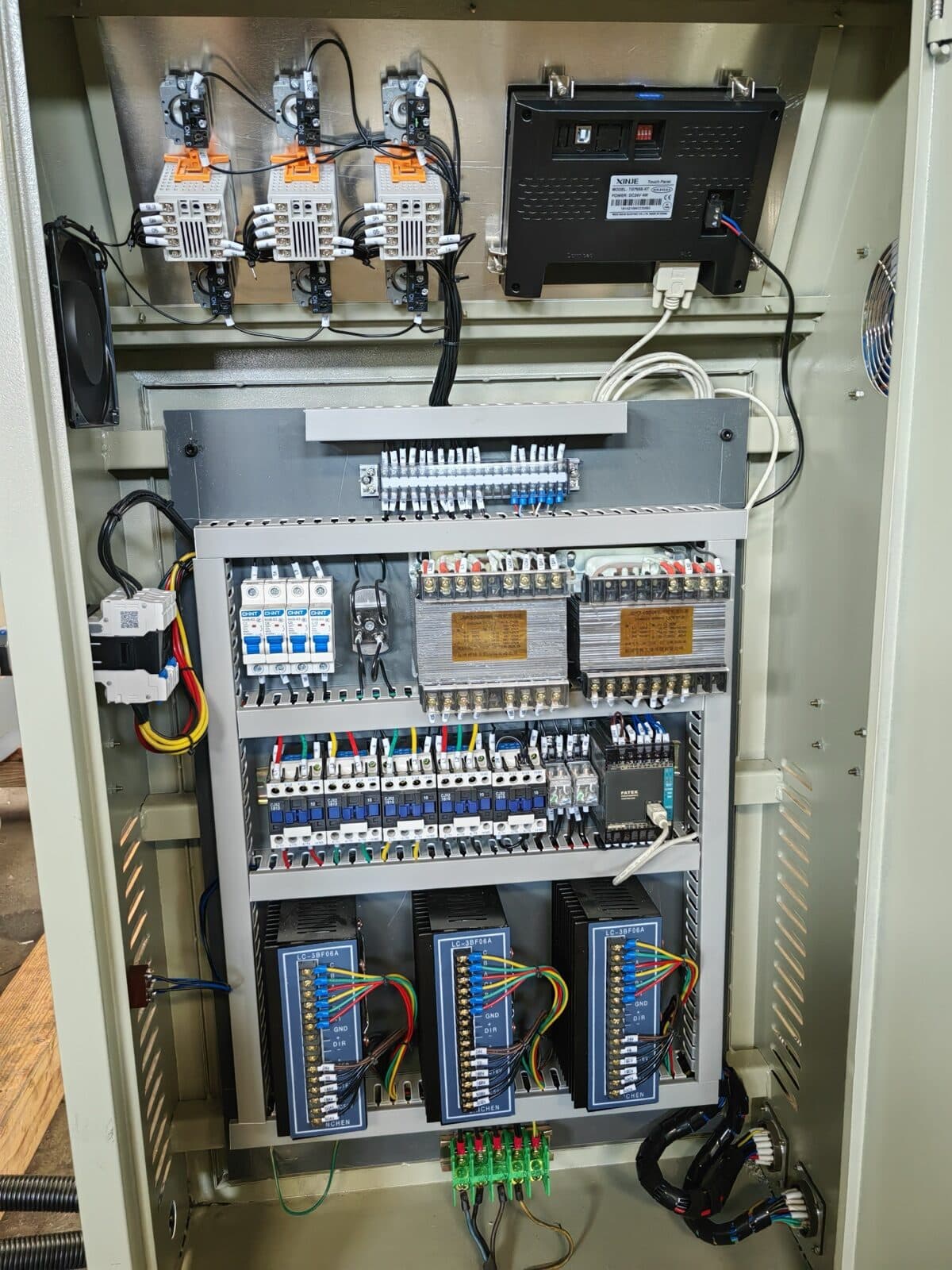 Armoire de commande électrique de presse